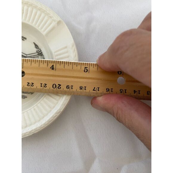 University of South Carolina South Carolina Library Wedgwood Ashtray - Picture 5 of 8